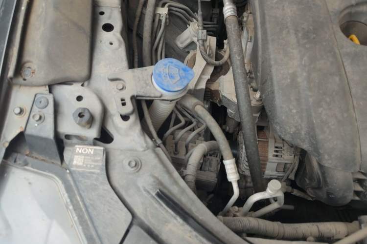 Used Mazda CX-5 2020 Revised Version 2.0L Automatic Two-Wheel Drive Smart Type Engine Bay Right