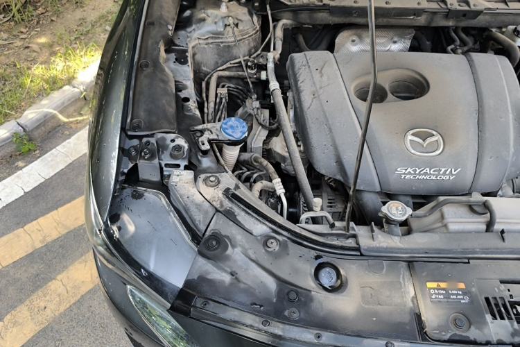 Used Mazda CX-5 2020 Revised Version 2.0L Automatic Two-Wheel Drive Smart Type Engine Bay Right
