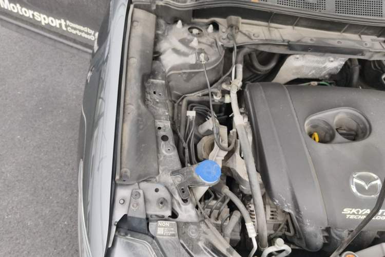 Used Mazda CX-5 2020 2.5L Automatic Two-Wheel Drive ZhiZun Version Engine Bay Right