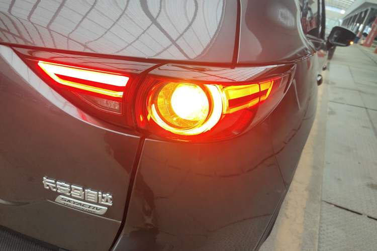 Used Mazda CX-5 2020 Revised Version 2.0L Automatic Two-Wheel Drive ZhiZun Trim Exterior 3