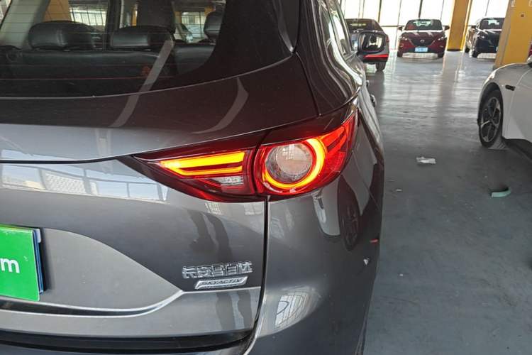 Used Mazda CX-5 2020 Revised Version 2.0L Automatic Two-Wheel Drive Smart Type Exterior 3