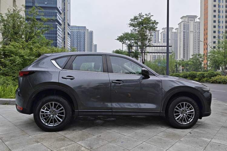 Used Mazda CX-5 2020 2.0L Automatic Two-Wheel Drive Smart Version Exterior 5