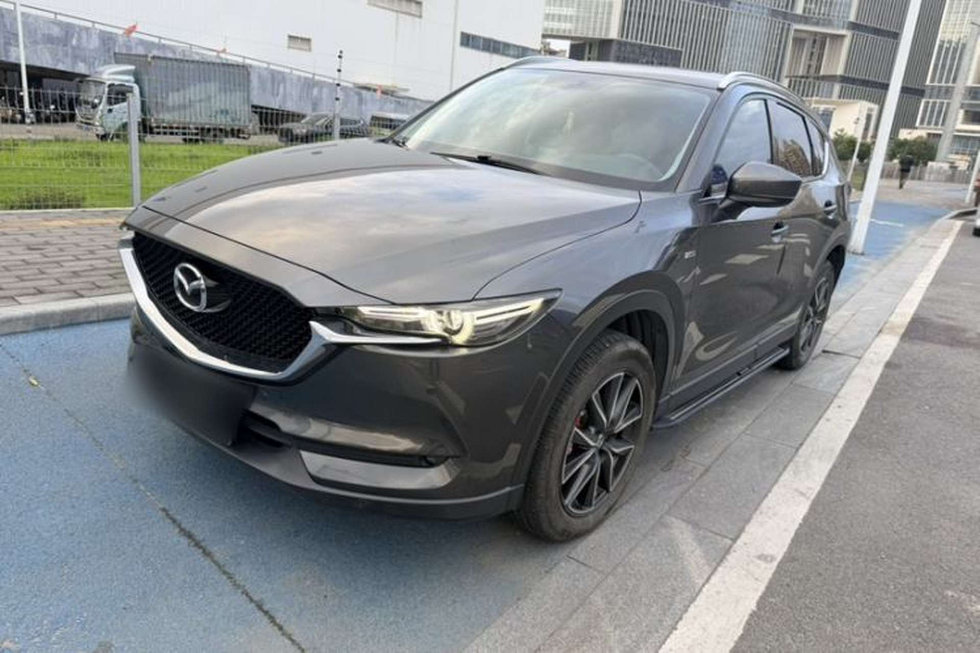 Used Mazda CX-5 2020 Revised Version 2.5L Automatic Two-Wheel Drive ZhiZun Trim Front Left 45 Deg
