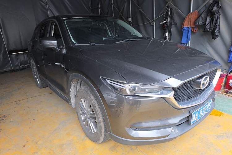 Used Mazda CX-5 2020 2.0L Automatic Two-Wheel Drive Smart Version Front Right 45 Deg