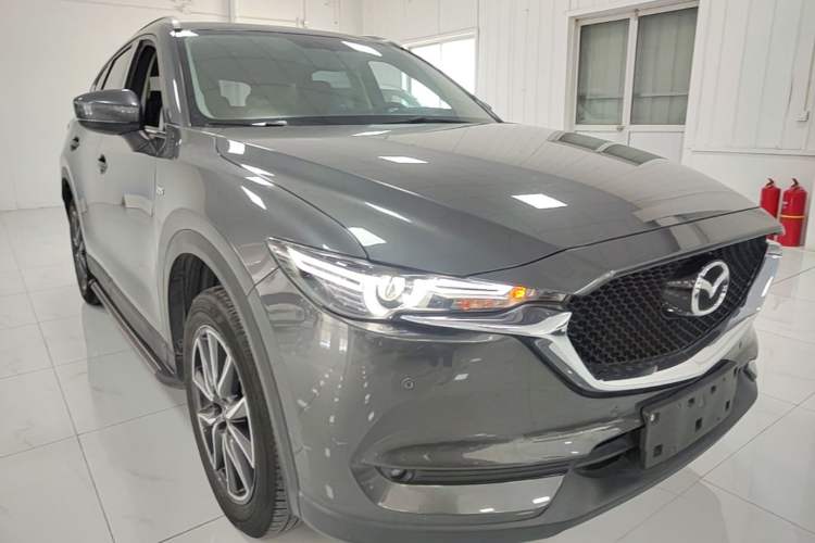 Used Mazda CX-5 2020 Revised Version 2.5L Automatic Two-Wheel Drive ZhiZun Trim Front Right 45 Deg
