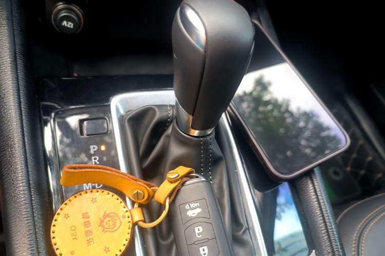 Used Mazda CX-5 2020 Revised Version 2.0L Automatic Two-Wheel Drive ZhiZun Trim Gear Lever