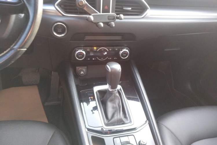 Used Mazda CX-5 2020 2.0L Automatic Two-Wheel Drive Smart Version Gear Lever