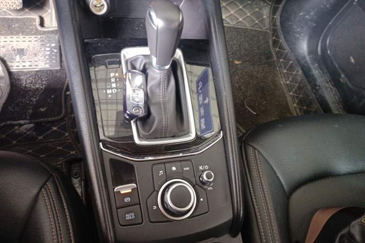 Used Mazda CX-5 2020 Revised Version 2.0L Automatic Two-Wheel Drive Smart Type Gear Lever