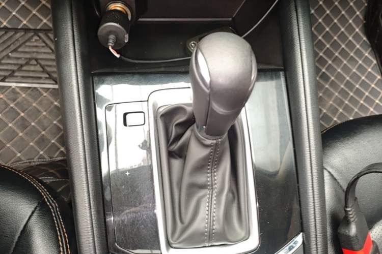 Used Mazda CX-5 2020 Revised Version 2.0L Automatic Two-Wheel Drive Smart Type Gear Lever