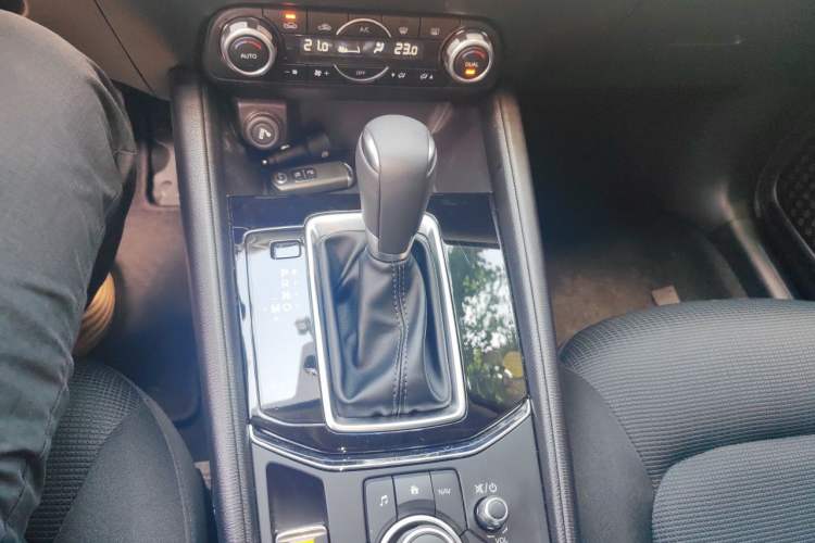Used Mazda CX-5 2020 2.5L Automatic Two-Wheel Drive Smart Version Gear Lever