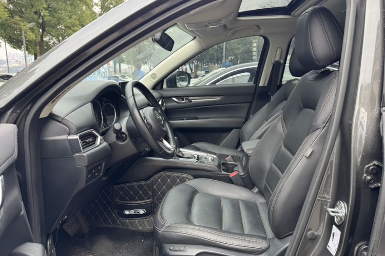 Used Mazda CX-5 2020 Revised Version 2.5L Automatic Two-Wheel Drive ZhiZun Trim Interior 2