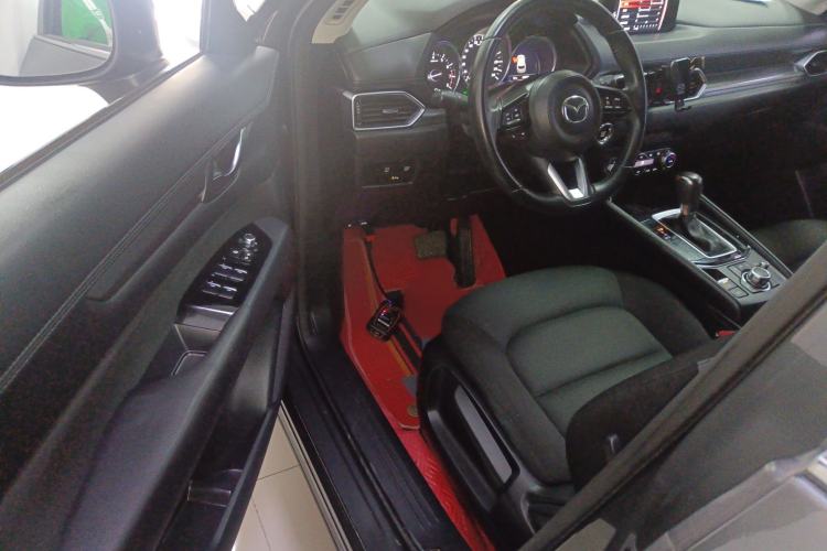 Used Mazda CX-5 2020 Revised Version 2.0L Automatic Two-Wheel Drive Smart Type Interior 3