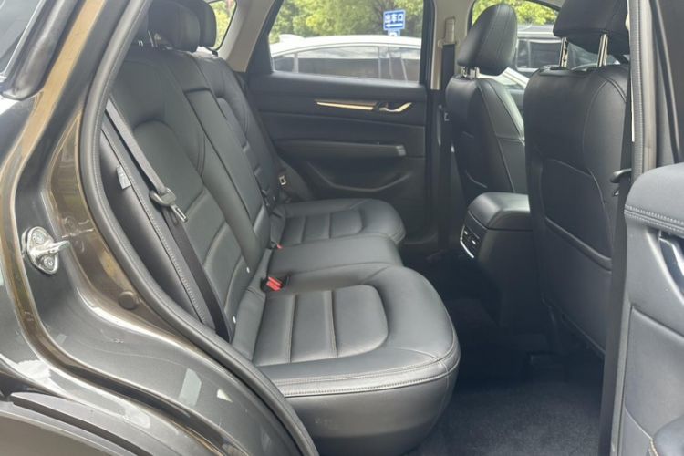 Used Mazda CX-5 2020 2.5L Automatic 4x4 Flagship Edition Interior 3
