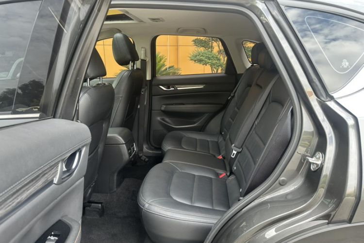 Used Mazda CX-5 2020 2.5L Automatic 4x4 Flagship Edition Interior 4