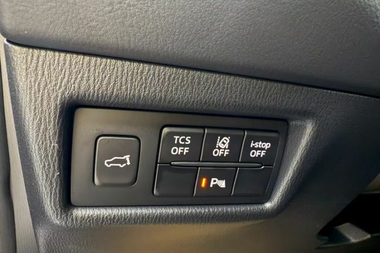 Used Mazda CX-5 2020 2.5L Automatic 4x4 Flagship Edition Interior 9