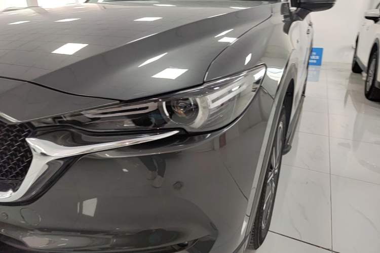 Used Mazda CX-5 2020 Revised Version 2.5L Automatic Two-Wheel Drive ZhiZun Trim Left Front Headlight
