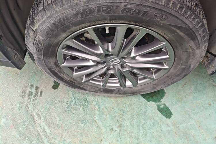 Used Mazda CX-5 2020 Revised Version 2.0L Automatic Two-Wheel Drive ZhiZun Trim Left Front Wheel Hub