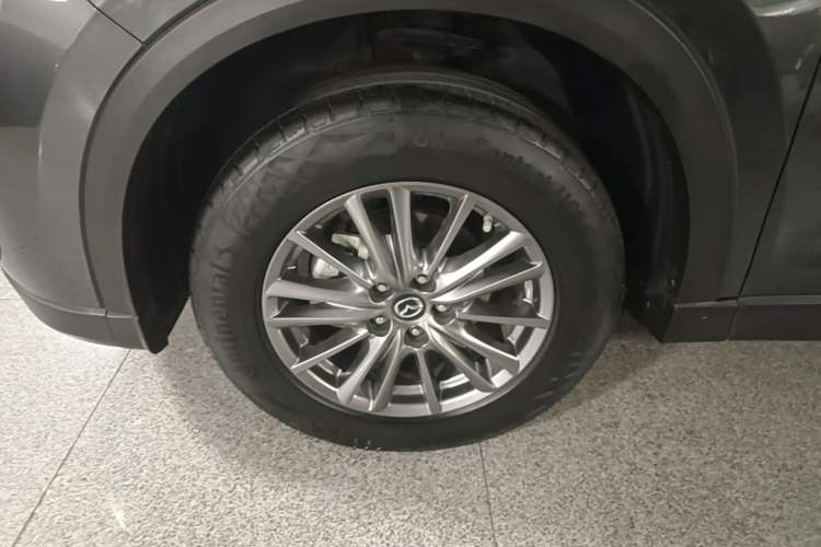 Used Mazda CX-5 2020 2.0L Automatic Two-Wheel Drive ZhiZun Version Left Front Wheel Hub