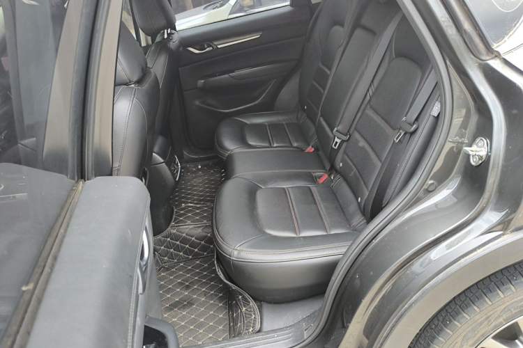 Used Mazda CX-5 2020 2.0L Automatic Two-Wheel Drive ZhiZun Version Left Rear Seat