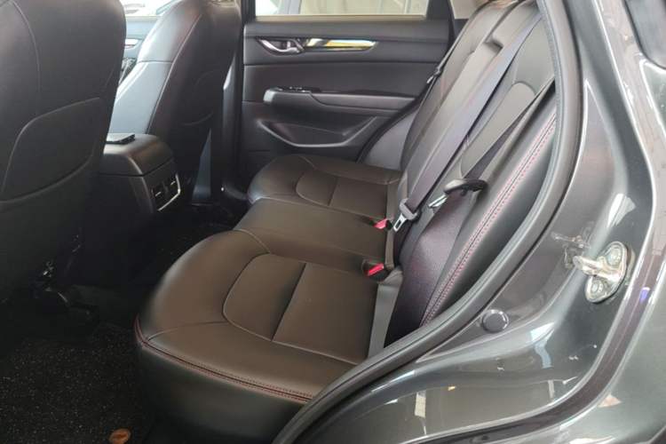 Used Mazda CX-5 2020 2.0L Automatic Two-Wheel Drive Smart Version Left Rear Seat