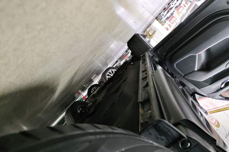 Used Mazda CX-5 2020 2.0L Automatic Two-Wheel Drive Smart Version Left Side Sill