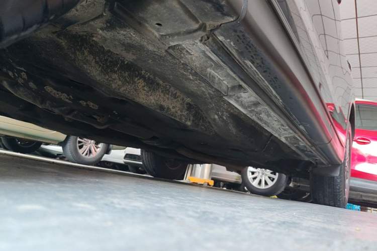 Used Mazda CX-5 2020 2.0L Automatic Two-Wheel Drive Smart Version Left Side Sill