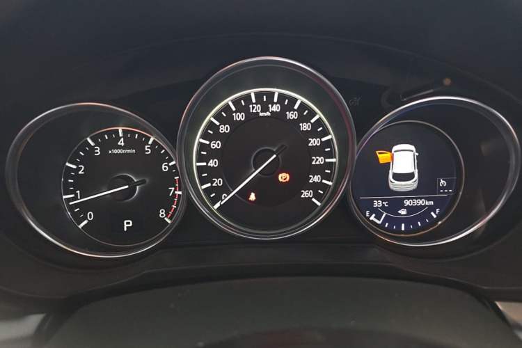 Used Mazda CX-5 2020 2.0L Automatic Two-Wheel Drive Smart Version Odometer Close Up