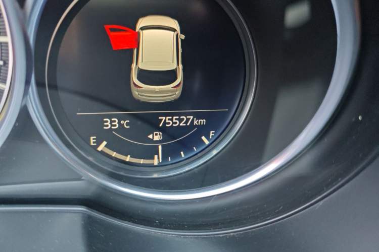 Used Mazda CX-5 2020 2.5L Automatic Two-Wheel Drive ZhiZun Version Odometer Close Up