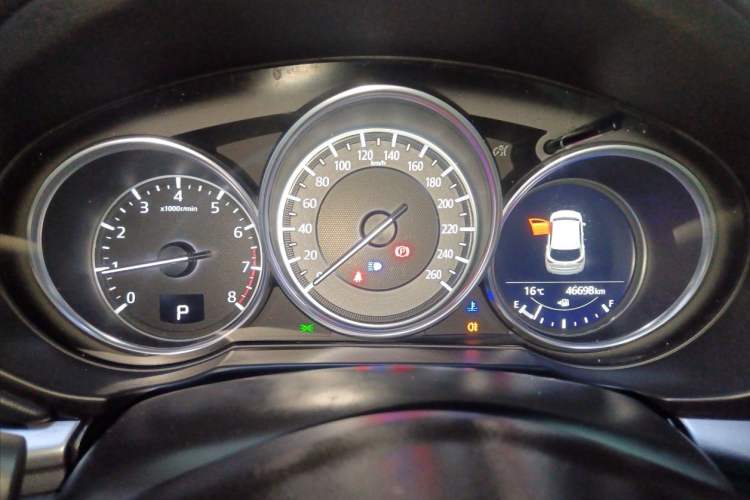Used Mazda CX-5 2020 Revised Version 2.0L Automatic Two-Wheel Drive Smart Type Odometer Close Up