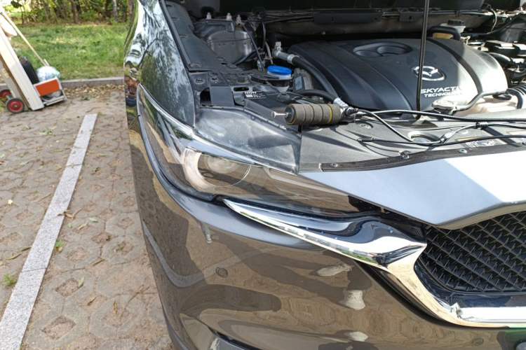 Used Mazda CX-5 2020 Revised Version 2.5L Automatic All-Wheel Drive ZhiZun Edition Right Front Headlight