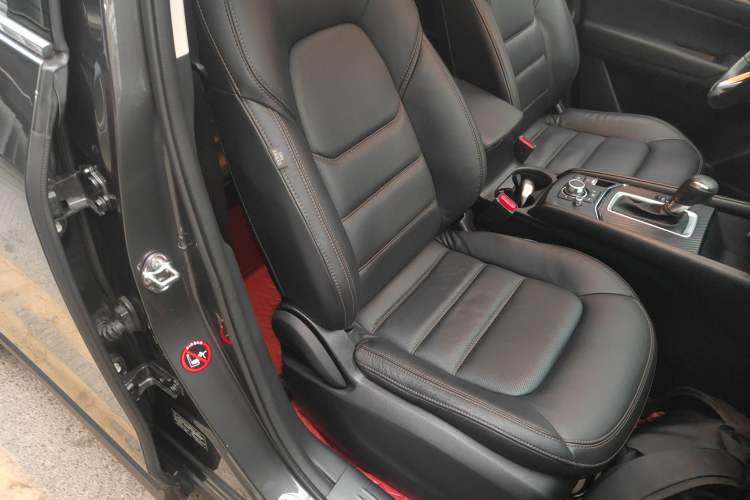 Used Mazda CX-5 2020 Revised Version 2.0L Automatic Two-Wheel Drive ZhiZun Trim Right Front Seat