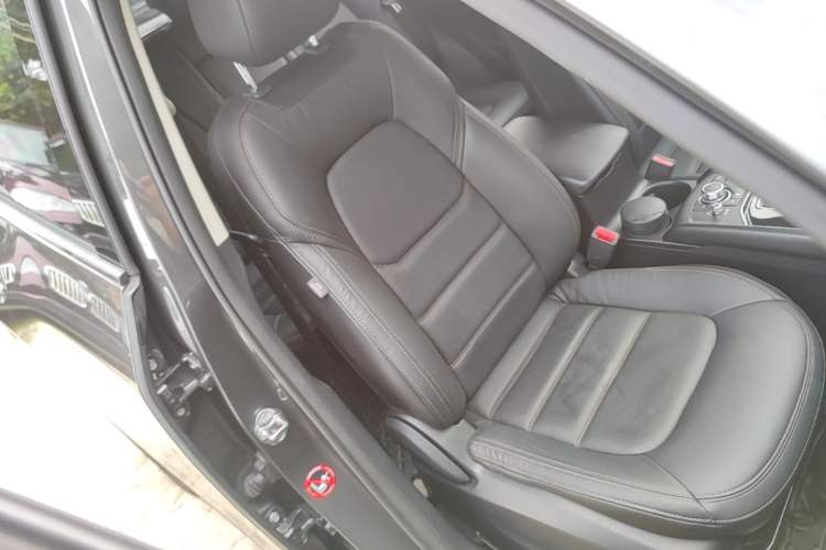 Used Mazda CX-5 2020 2.0L Automatic Two-Wheel Drive ZhiZun Version Right Front Seat