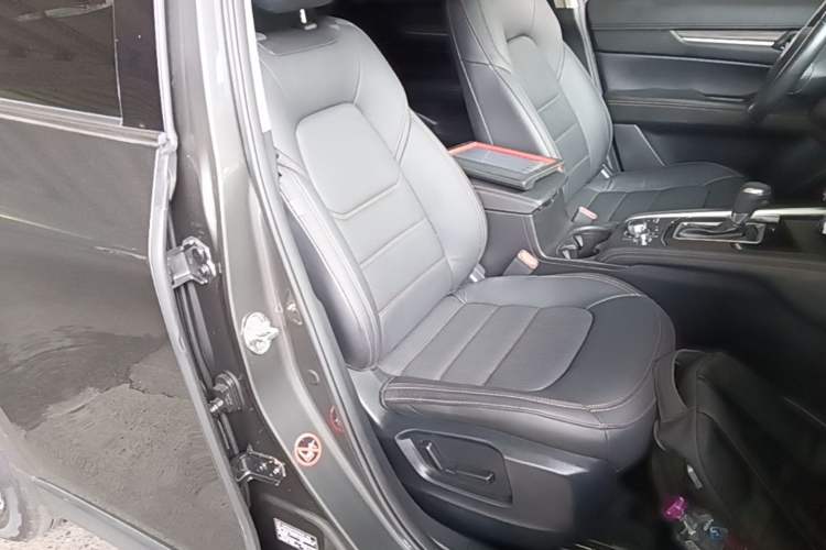 Used Mazda CX-5 2020 2.5L Automatic 4x4 ZhiZun Trim Right Front Seat
