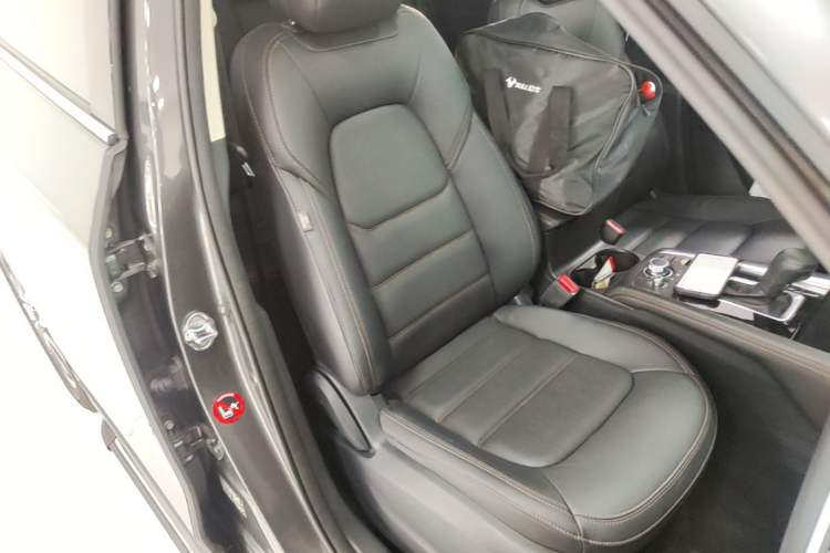 Used Mazda CX-5 2020 Revised Version 2.5L Automatic Two-Wheel Drive ZhiZun Trim Right Front Seat