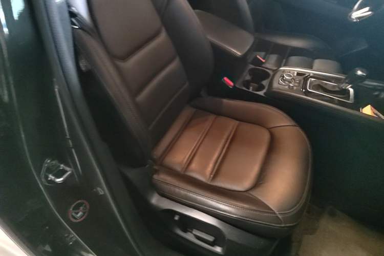Used Mazda CX-5 2020 2.5L Automatic 4x4 Flagship Edition Right Front Seat