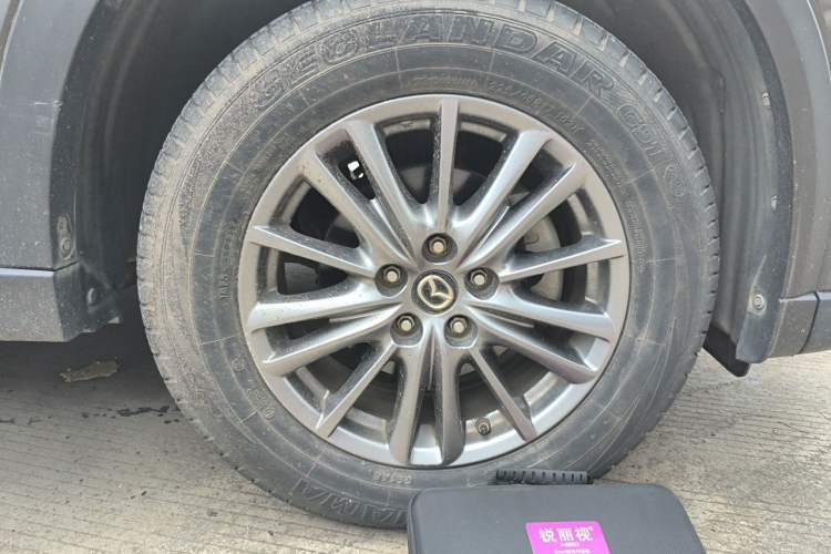 Used Mazda CX-5 2020 2.0L Automatic Two-Wheel Drive ZhiZun Version Right Front Wheel Hub