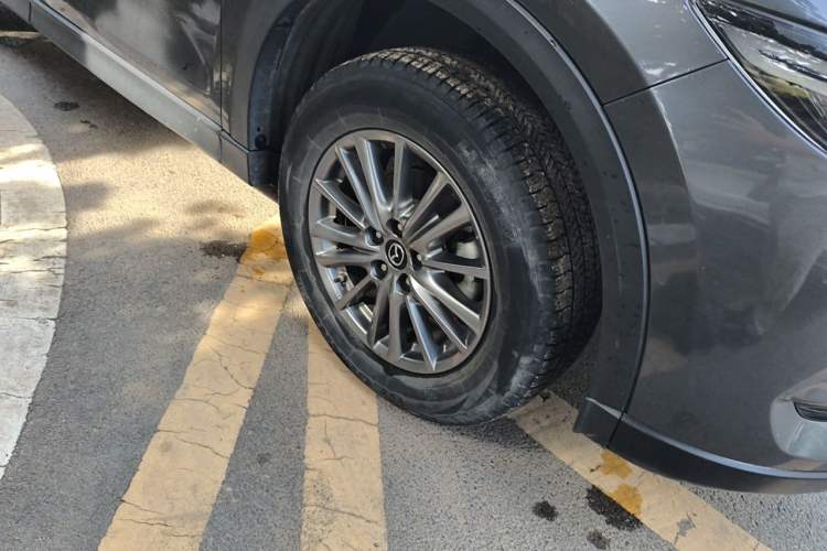 Used Mazda CX-5 2020 Revised Version 2.0L Automatic Two-Wheel Drive Smart Type Right Front Wheel Hub