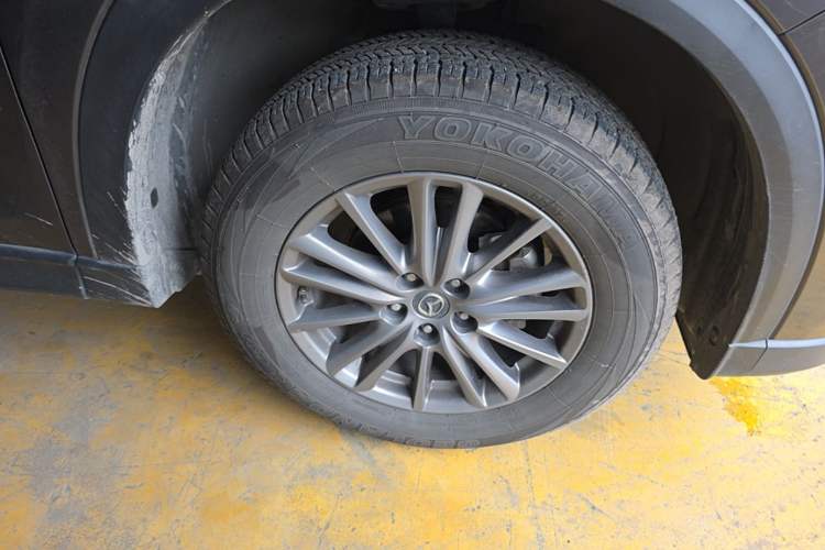Used Mazda CX-5 2020 2.0L Automatic Two-Wheel Drive Smart Version Right Front Wheel Hub