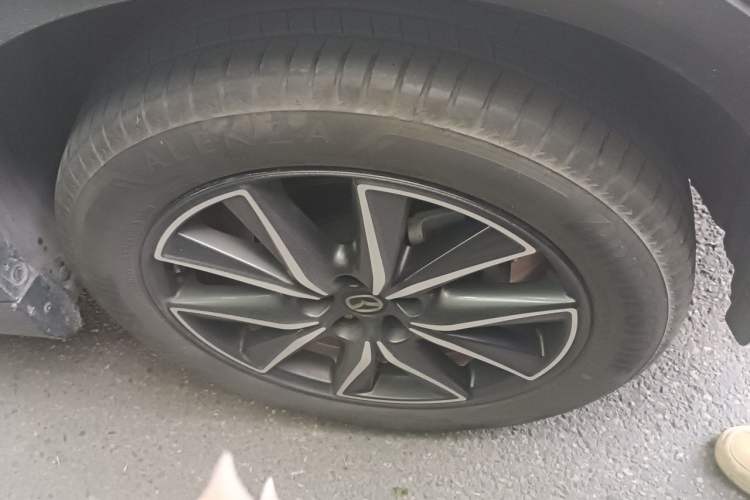 Used Mazda CX-5 2020 2.5L Automatic Two-Wheel Drive Smart Version Right Front Wheel Hub