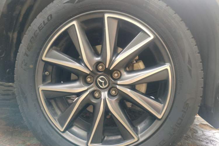 Used Mazda CX-5 2020 2.5L Automatic Two-Wheel Drive Smart Version Right Front Wheel Hub