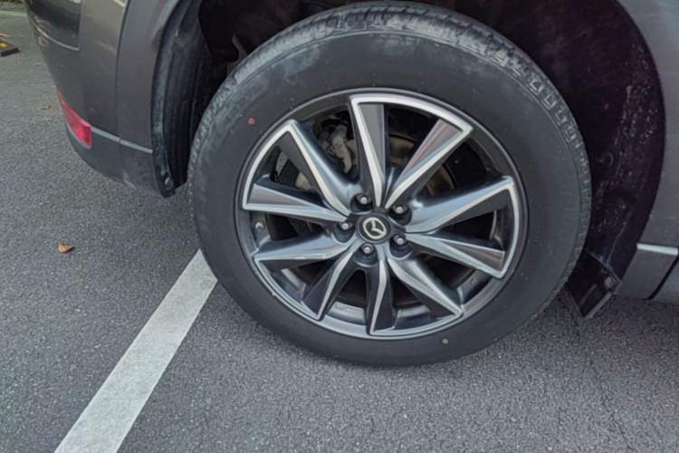 Used Mazda CX-5 2020 2.5L Automatic Two-Wheel Drive Smart Version Right Rear Wheel Hub