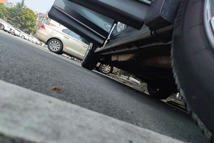 Used Mazda CX-5 2020 2.5L Automatic Two-Wheel Drive Smart Version Right Side Sill