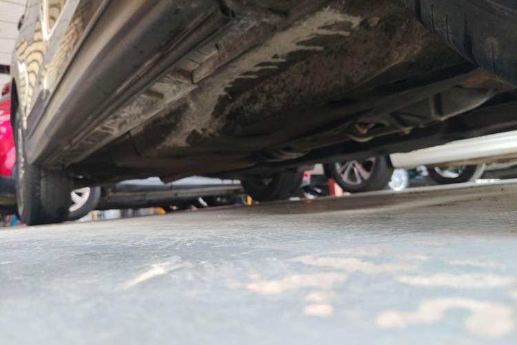 Used Mazda CX-5 2020 2.0L Automatic Two-Wheel Drive Smart Version Right Side Sill