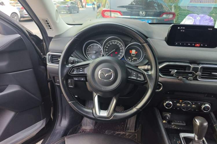 Used Mazda CX-5 2020 Revised Version 2.0L Automatic Two-Wheel Drive ZhiZun Trim Steering Wheel