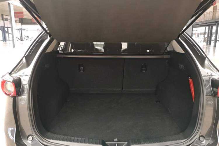 Used Mazda CX-5 2020 Revised Version 2.0L Automatic Two-Wheel Drive Smart Type Trunk