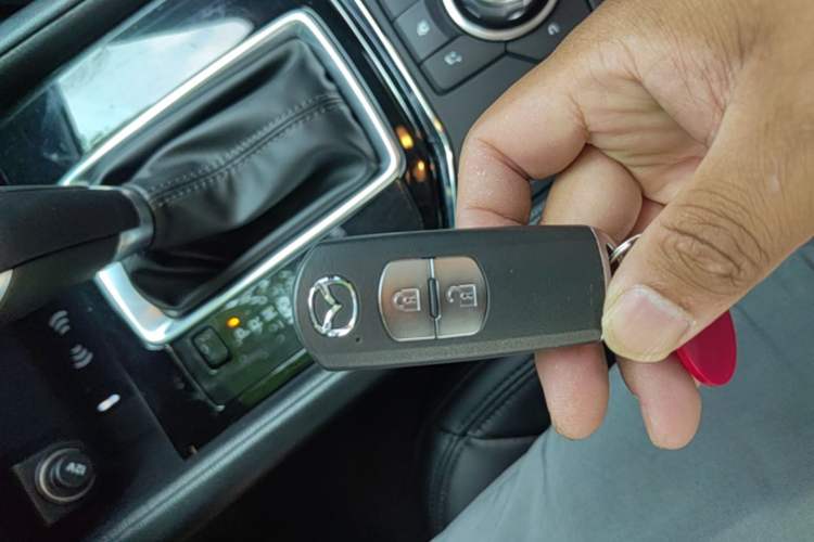 Used Mazda CX-5 2020 2.5L Automatic Two-Wheel Drive Smart Version Vehicle Key