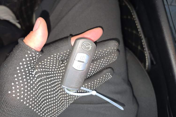 Used Mazda CX-5 2020 2.0L Automatic Two-Wheel Drive Smart Version Vehicle Key