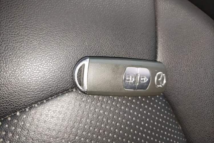 Used Mazda CX-5 2020 2.0L Automatic Two-Wheel Drive Smart Version Vehicle Key