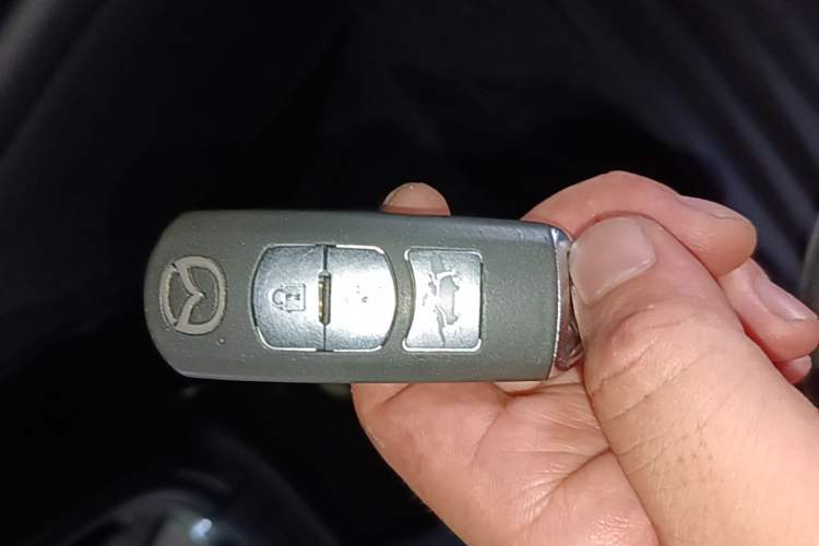 Used Mazda CX-5 2020 2.5L Automatic 4x4 ZhiZun Trim Vehicle Key