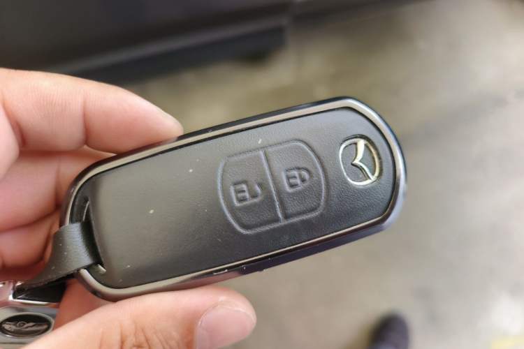 Used Mazda CX-5 2020 Revised Version 2.0L Automatic Two-Wheel Drive Smart Type Vehicle Key